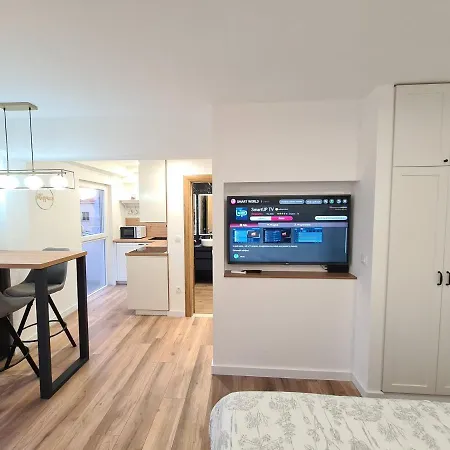 Mara&padrona Задар